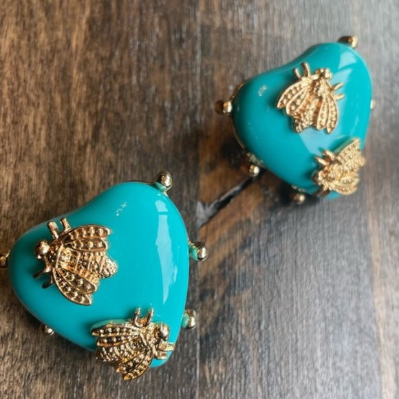 Athro Insect on THE HEART Earrings - Picture 8 of 8